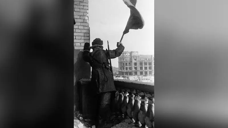 Liberation of Stalingrad by Abram Krichevsky (ID 32407906)