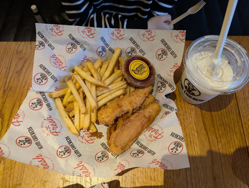 Plant Based 3 Tender Meal (Honey BBQ, Cadbury Flake® Shake) - Slim Chickens 2025-04-20